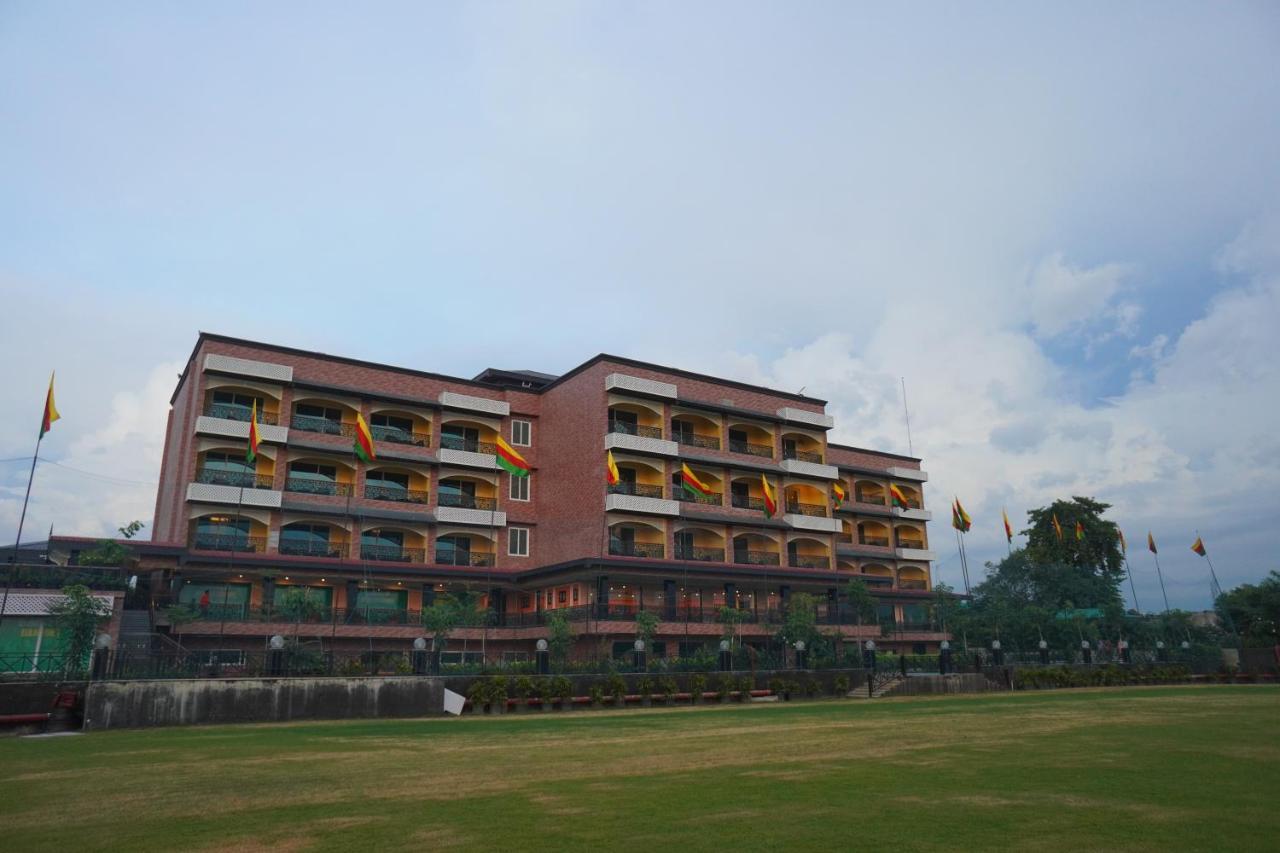 Mayfair Purnea Purnia Buitenkant foto